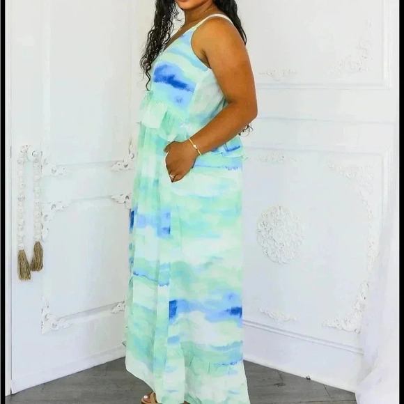 33. Ruffle High Low Maxi Dress - Picture 9 of 10